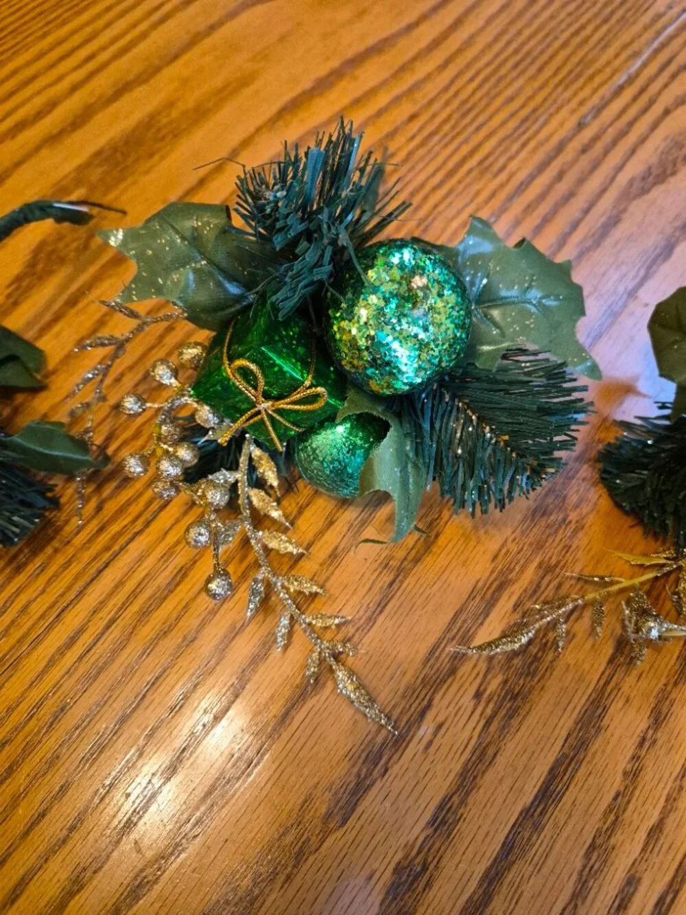 4 Christmas Floral Picks